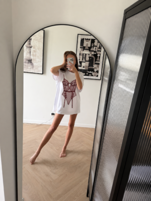 T-SHIRT BODY CRUSH